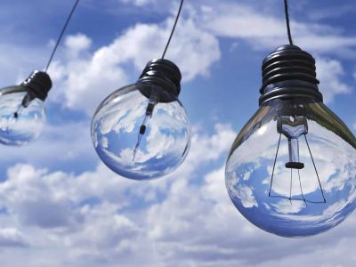 lightbulbs in the clouds - backup cloud data - Cybersecurity, Ransomware Protection